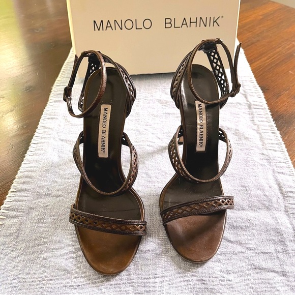 Manolo Blahnik Shoes - Manolo Blahnik Brown Bulgar size 7 (37) leather stiletto heels - gorgeous on 💜